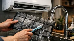 エアコンのフィルター掃除は2週間に1回でOK 電気代を抑える簡単習慣