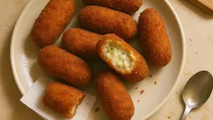 手作りコロッケは「揚げる前に冷凍」が便利:凍ったまま揚げてサクサクに仕上げる方法