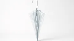 ビニール傘の取り違え防止に バッグクロージャーを目印にする簡単アイデア