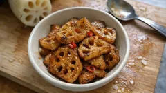 厚めに切って焼くだけ、シャキッと香ばしいれんこんのきんぴら