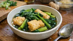 だしがじんわりしみる、小松菜と栃尾揚げの煮浸し。あと一品にちょうどいい和の副菜